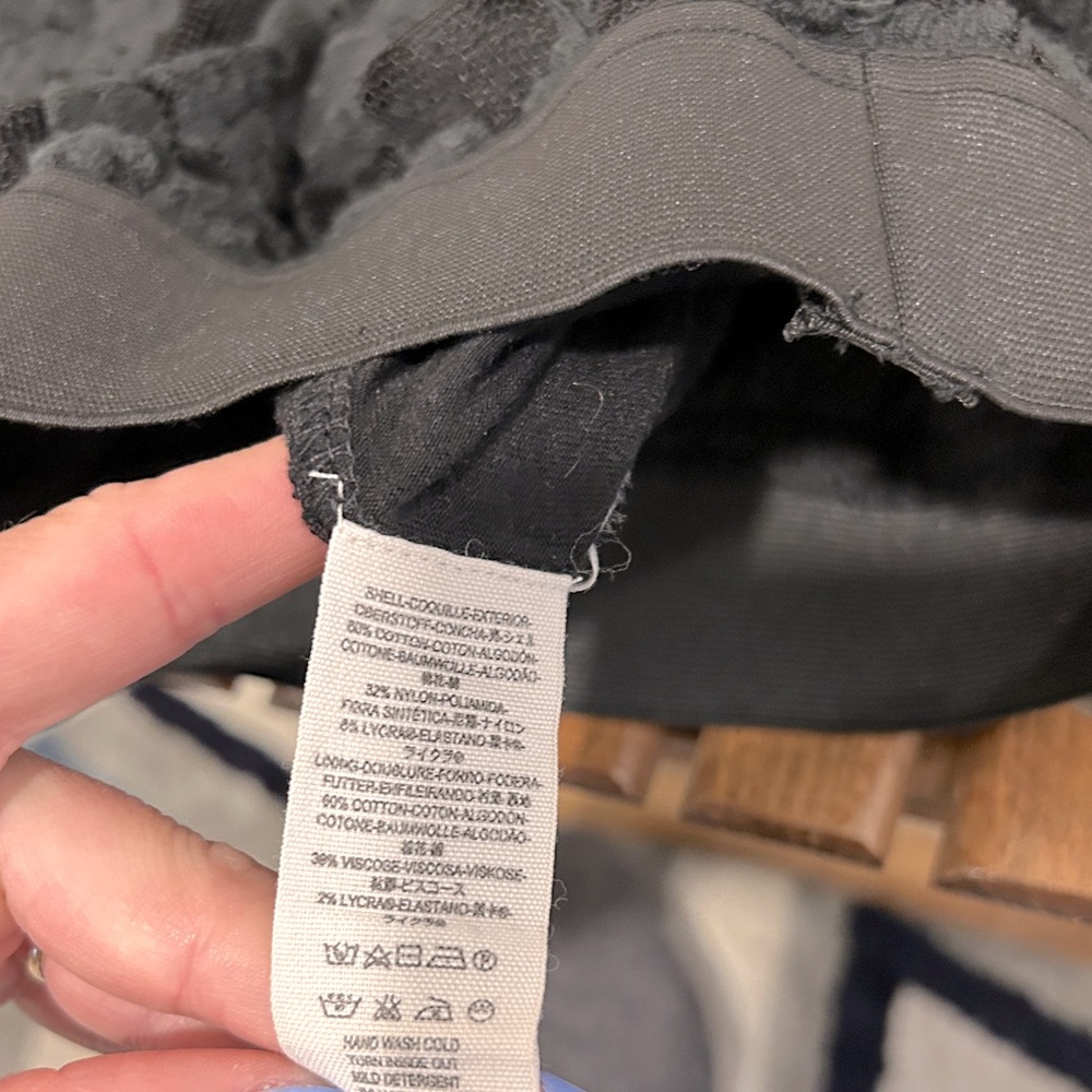 Free People Black Lace Pencil Skirt, sz Small - Picture 7 of 7